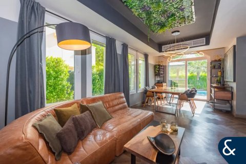 Купить виллу в Springs 15, The Springs, Дубай: 2 спальни, 167м², № 78935 - фото 10