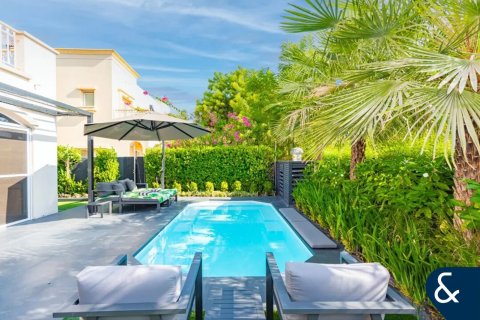 Купить виллу в Springs 15, The Springs, Дубай: 2 спальни, 167м², № 78935 - фото 9