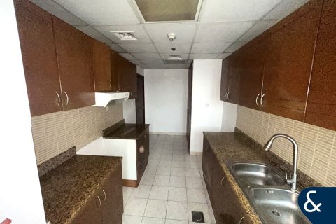 Apartment in Jumeirah Lake Towers, Dubai 1 bedroom, 134 sq.m. № 78941 - photo 8