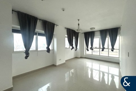 Apartment in Jumeirah Lake Towers, Dubai 1 bedroom, 134 sq.m. № 78941 - photo 1