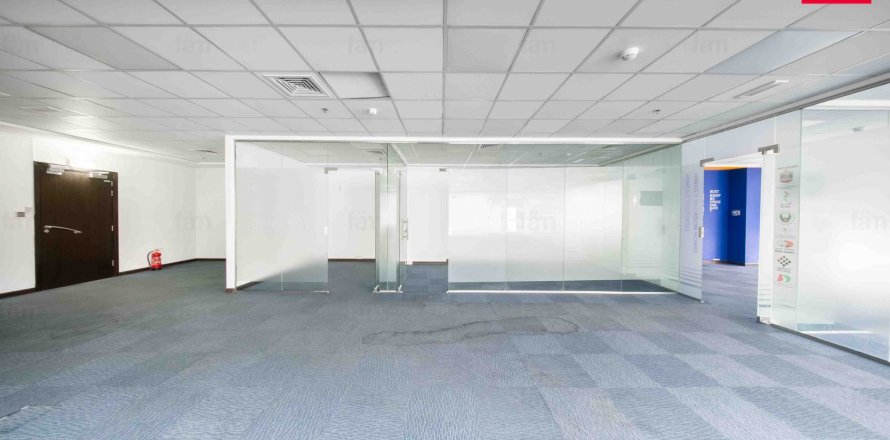 Офис в Бизнес-Бэе, Дубай, 574.8м², № 50699