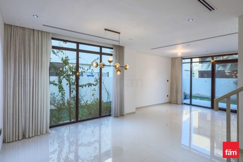 Купить таунхаус в Дубае: 3 спальни, 335.3м², № 69451 - фото 4