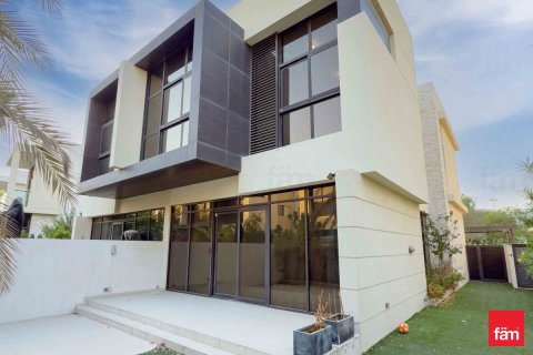 Купить таунхаус в Дубае: 3 спальни, 335.3м², № 69451 - фото 24