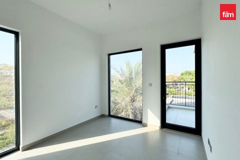 Villa in Dubai 4 bedrooms, 226.5 sq.m. № 141593 - photo 5