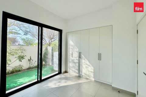 Villa in Dubai 4 bedrooms, 226.5 sq.m. № 141593 - photo 8