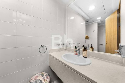 Adosado en Palm Jumeirah, Dubai, 5 dormitorios, 340 m², № 25096 - foto 9