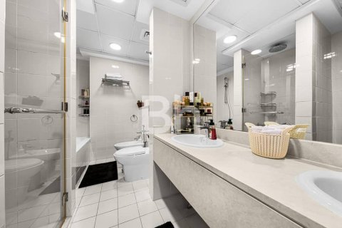 Adosado en Palm Jumeirah, Dubai, 5 dormitorios, 340 m², № 25096 - foto 25