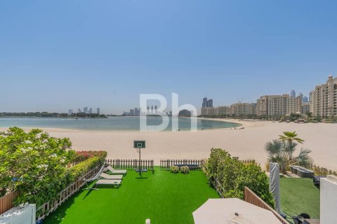 Adosado en Palm Jumeirah, Dubai, 5 dormitorios, 340 m², № 25096 - foto 13