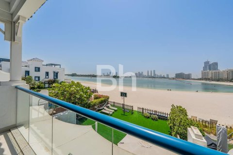Adosado en Palm Jumeirah, Dubai, 5 dormitorios, 340 m², № 25096 - foto 14