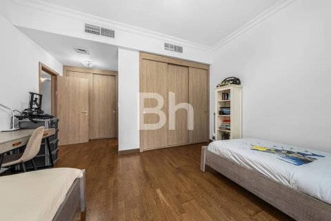 Adosado en Palm Jumeirah, Dubai, 5 dormitorios, 340 m², № 25096 - foto 6