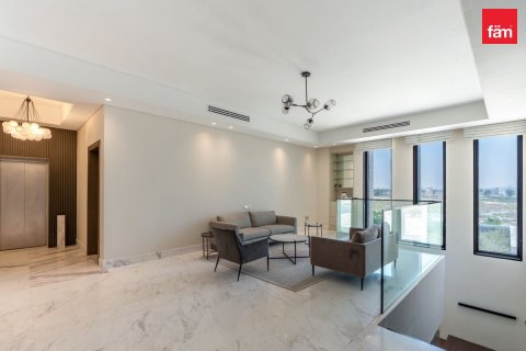 Villa in Dubai 6 bedrooms, 1534.2 sq.m. № 137781 - photo 10