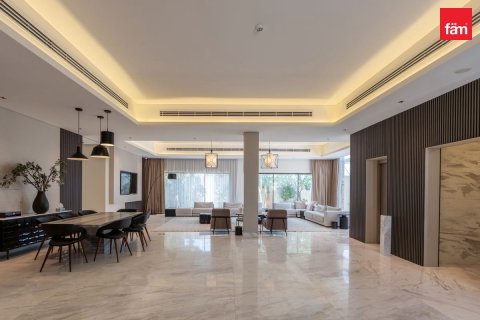 Villa in Dubai 6 bedrooms, 1534.2 sq.m. № 137781 - photo 3