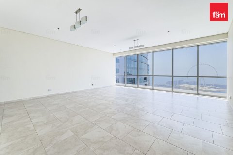 Ático en Dubai, 3 dormitorios, 379.1 m², № 141811 - foto 2