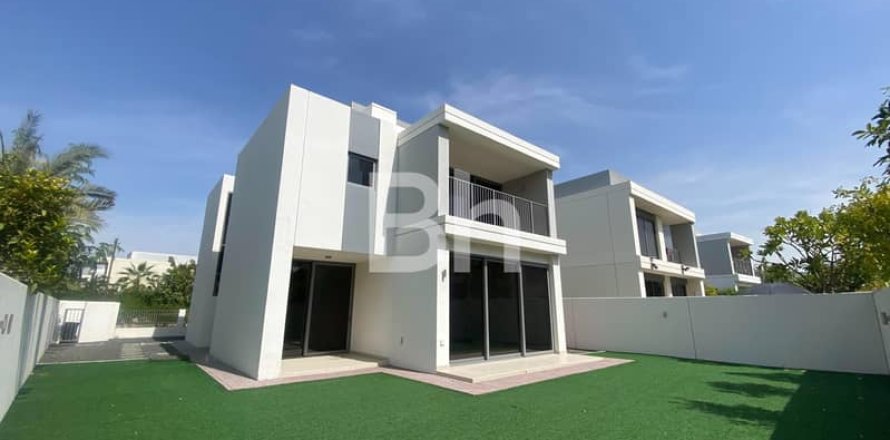 Villa en Dubai Hills Estate, Dubai, 3 dormitorios, 423 m², № 24301