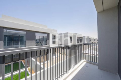 Снять в аренду виллу в Dubai South (Dubai World Central), Дубай: 4 спальни, 291м², № 24300 - фото 18