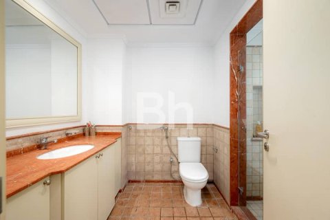 Villa en Dubai Sports City, Dubai, 5 dormitorios, 446 m², № 24324 - foto 10