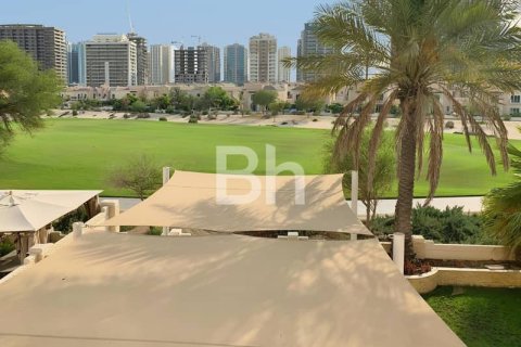 Villa en Dubai Sports City, Dubai, 5 dormitorios, 446 m², № 24324 - foto 14