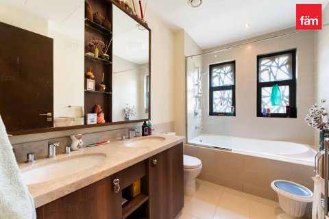 Adosado en Reem, Dubai, 3 dormitorios, 271.8 m², № 18706 - foto 12