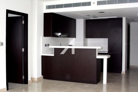 Купить квартиру в Дубае: 1 спальня, 74.3м², № 70948 - фото 1