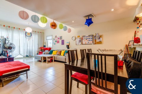 Купить квартиру в Al Arta, Greens, Дубай: 2 спальни, 138м², № 74479 - фото 7