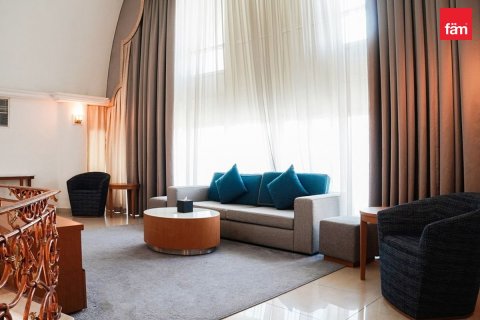Apartment in Dubai 4 bedrooms, 495 sq.m. № 11617 - photo 10