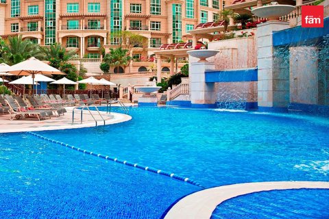 Apartment in Dubai 4 bedrooms, 495 sq.m. № 11617 - photo 17