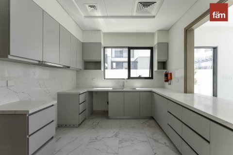 Villa à Al Furjan, Dubai, 4 chambres, 563.2 m², № 47489 - photo 5