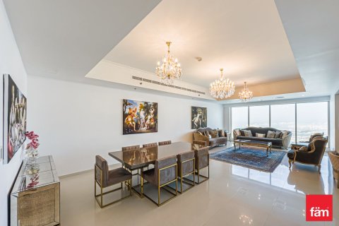 Купить квартиру в Дубай Марине, Дубай: 3 спальни, 360.5м², № 47485 - фото 2
