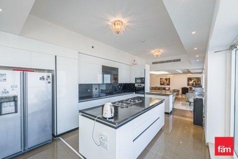 Купить квартиру в Дубай Марине, Дубай: 3 спальни, 360.5м², № 47485 - фото 10