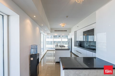 Купить квартиру в Дубай Марине, Дубай: 3 спальни, 360.5м², № 47485 - фото 11