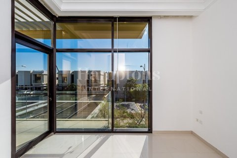 Снять в аренду таунхаус в Trinity, DAMAC Hills (Akoya by DAMAC), Дубай: 3 спальни, 253.06777200м², № 123882 - фото 21