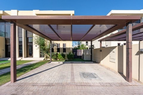 Снять в аренду таунхаус в Trinity, DAMAC Hills (Akoya by DAMAC), Дубай: 3 спальни, 253.06777200м², № 123882 - фото 10