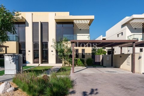 Снять в аренду таунхаус в Trinity, DAMAC Hills (Akoya by DAMAC), Дубай: 3 спальни, 253.06777200м², № 123882 - фото 12