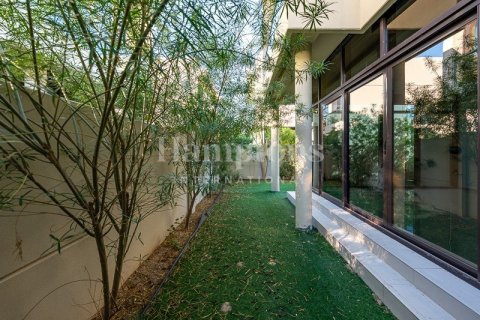 Снять в аренду таунхаус в Trinity, DAMAC Hills (Akoya by DAMAC), Дубай: 3 спальни, 253.06777200м², № 123882 - фото 6