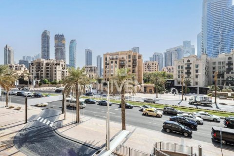 Apartment in The Residences, Downtown Dubai (Downtown Burj Dubai), Dubai 3 bedrooms, 247.12 sq.m. № 143211