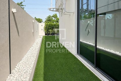 Townhouse in District One, Mohammed Bin Rashid City, Dubai 4 bedrooms, 311.97 sq.m. № 143210 - photo 21