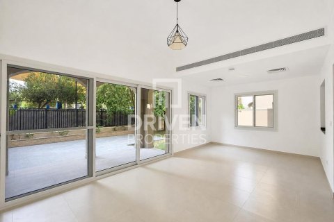 Villa en Bella Casa, Serena, Dubai, 3 dormitorios, 282.52 m², № 143201 - foto 5