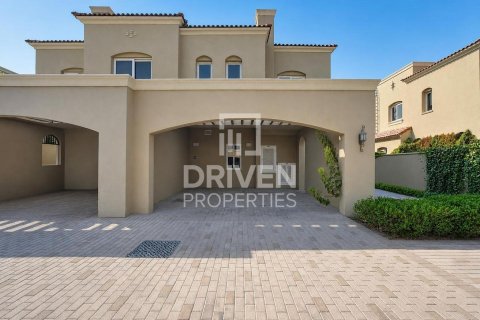 Вилла в Bella Casa, Serena, Дубай, 3 спальни, 282.52м², № 143201