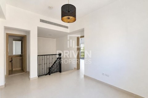 Villa en Bella Casa, Serena, Dubai, 3 dormitorios, 282.52 m², № 143201 - foto 8