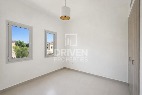 Villa en Bella Casa, Serena, Dubai, 3 dormitorios, 282.52 m², № 143201 - foto 12