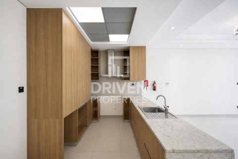 Villa in Liwan, Dubai Land, Dubai 5 bedrooms, 184.13 sq.m. № 143207 - photo 17