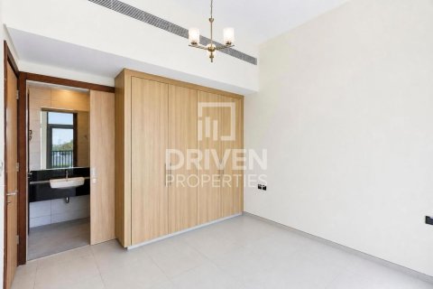 Villa in Liwan, Dubai Land, Dubai 5 bedrooms, 184.13 sq.m. № 143207 - photo 8