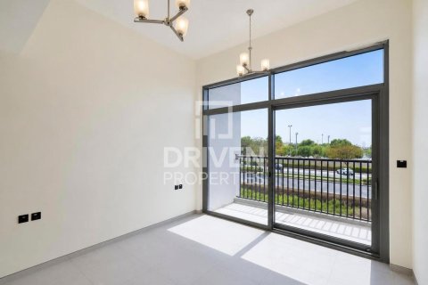 Villa in Liwan, Dubai Land, Dubai 5 bedrooms, 184.13 sq.m. № 143207 - photo 10