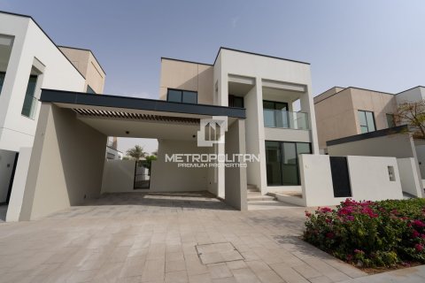 Villa in Arabian Ranches 3, Dubai 4 bedrooms, 450 sq.m. № 74238 - photo 1