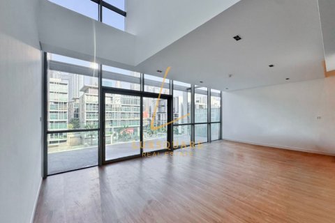 Apartamento en Al Wasl, Dubai, 2 dormitorios, 186 m², № 121154