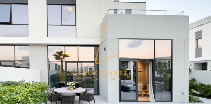 Villa in Murooj Al Furjan, Al Furjan, Dubai 4 bedrooms, 336 sq.m. № 121158