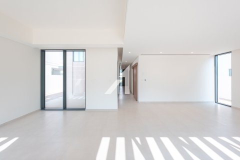 Снять в аренду виллу в Caya, Arabian Ranches 3, Дубай: 4 спальни, 449.8м², № 63087 - фото 4