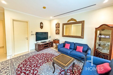 Villa in Legacy, Jumeirah Park, Dubai 4 bedrooms, 314 sq.m. № 13510 - photo 14