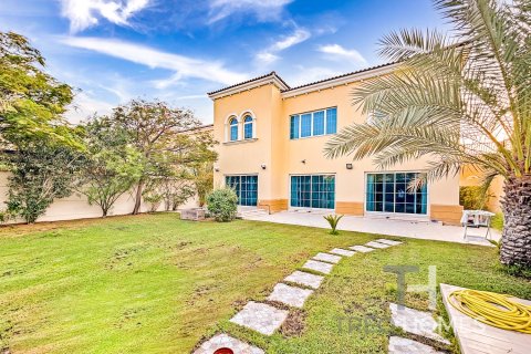 Villa in Legacy, Jumeirah Park, Dubai 4 bedrooms, 314 sq.m. № 13510 - photo 1