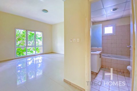 Villa à Meadows, Dubai, 4 chambres, 381 m², № 13516 - photo 8